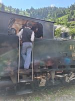 218 Fahrt mit der Furka-Dampf-Bahn -Station Gletsch - Wechsel der Lok &ndash; &copy; Annette Probst-Weise (Eberhardt TRAVEL)