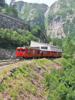 219 Fahrt mit der Furka-Dampf-Bahn -Station Gletsch - es geht mit der Diesellok weiter &ndash; &copy; Annette Probst-Weise (Eberhardt TRAVEL)