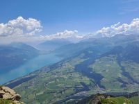 Aussicht vom Niesen in Richtung Interlaken, Schweiz