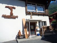 Holzbildhauerei Huggler, Brienz, Schweiz