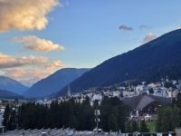 Abendstimmung - Davos &ndash; &copy; Gisela Hohlfeld (Eberhardt TRAVEL)
