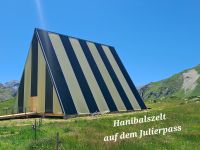 neue Errichtung für Theateraufführung &ndash; &copy; Gisela Hohlfeld (Eberhardt TRAVEL)