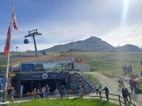 Kabinen - Bahn zum Rothorn &ndash; &copy; Gisela Hohlfeld (Eberhardt TRAVEL)