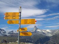 Wegweiser - wohin ? &ndash; &copy; Gisela Hohlfeld (Eberhardt TRAVEL)