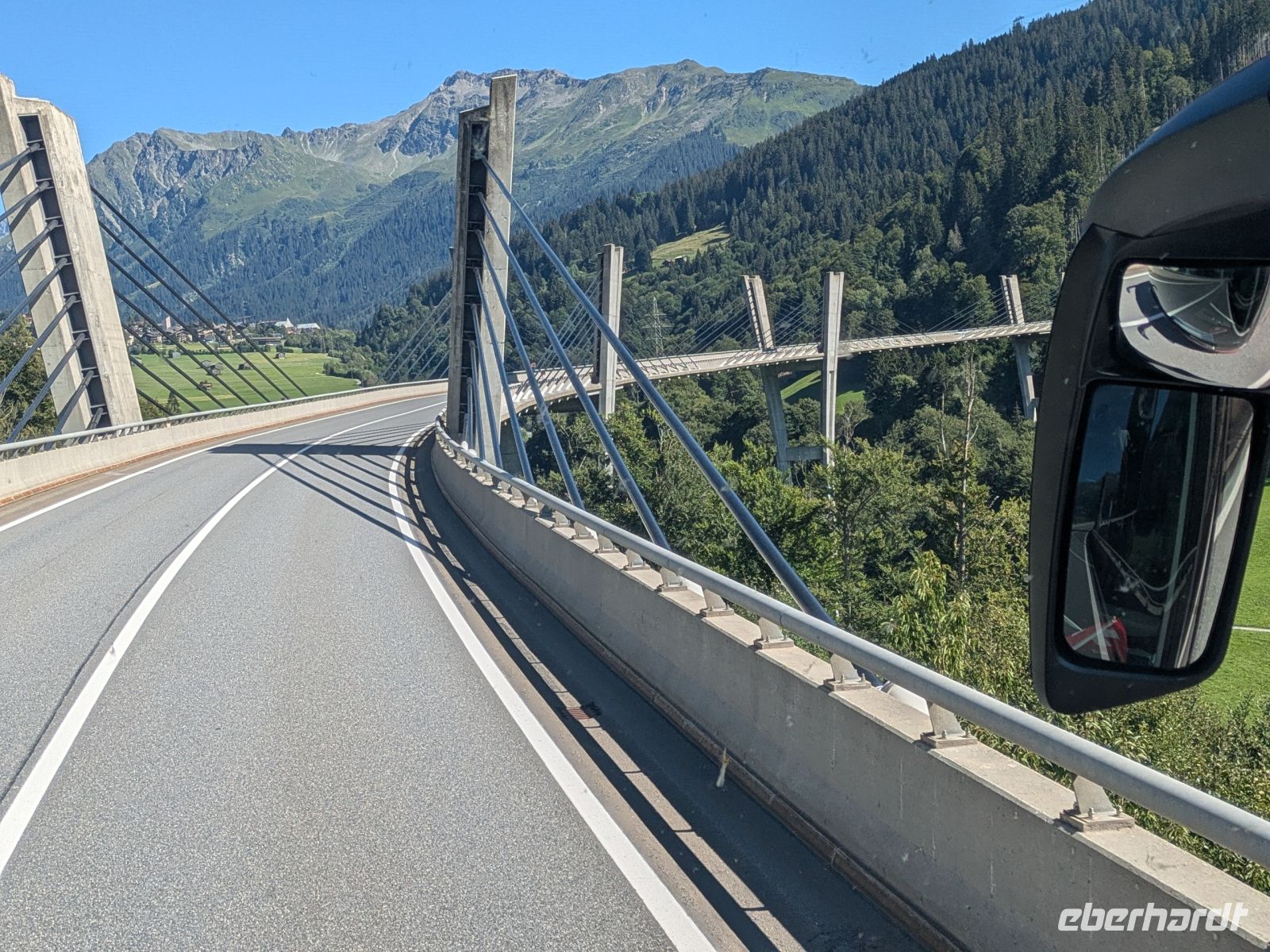 über moderne Brücken ging es nach Davos &ndash; &copy; Günter Thomas Menzel (Eberhardt TRAVEL)