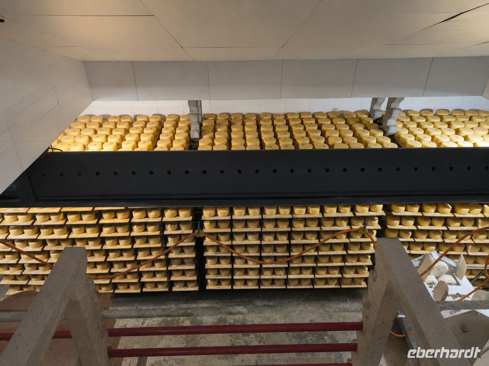 tausende Käse warteten auf Kunden &ndash; &copy; Günter Thomas Menzel (Eberhardt TRAVEL)