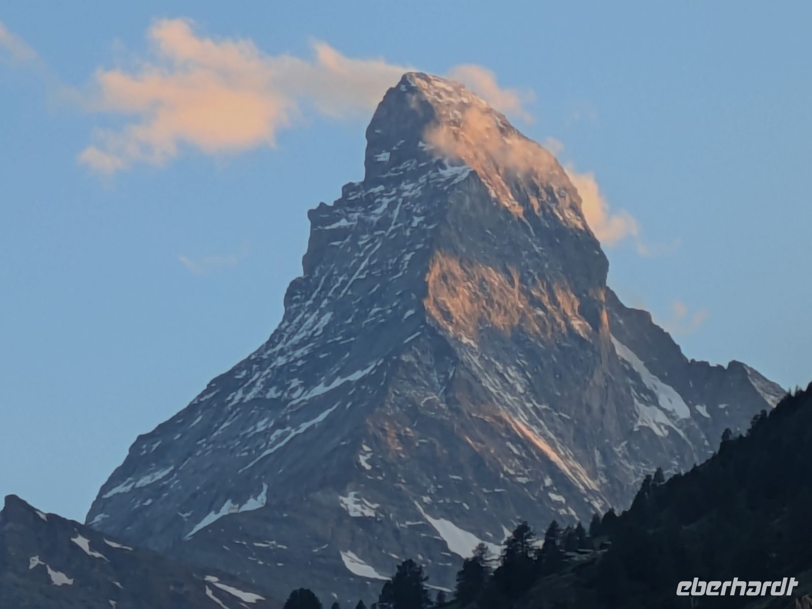Matterhorn in der Morgensonne.jpg &ndash; &copy; Günter Thomas Menzel (Eberhardt TRAVEL)