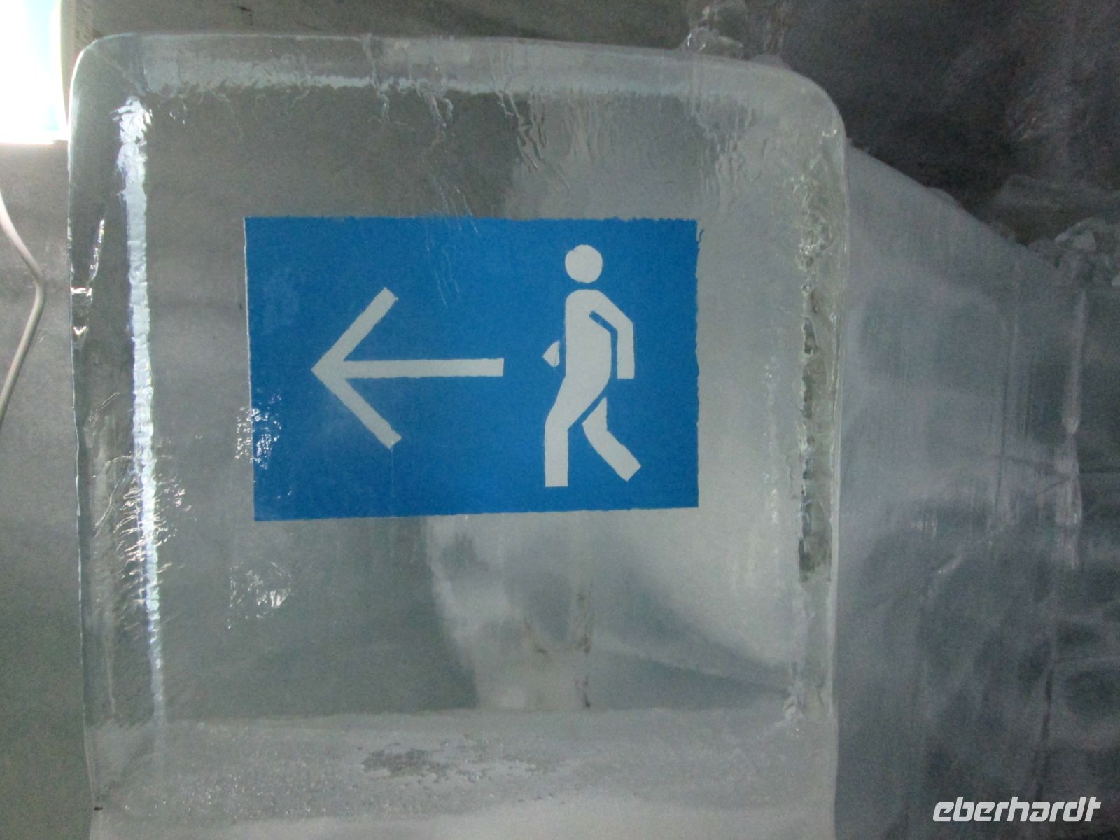 sogar die Wegweiser sind in Eis &ndash; &copy; Heike Heinen (Eberhardt TRAVEL)