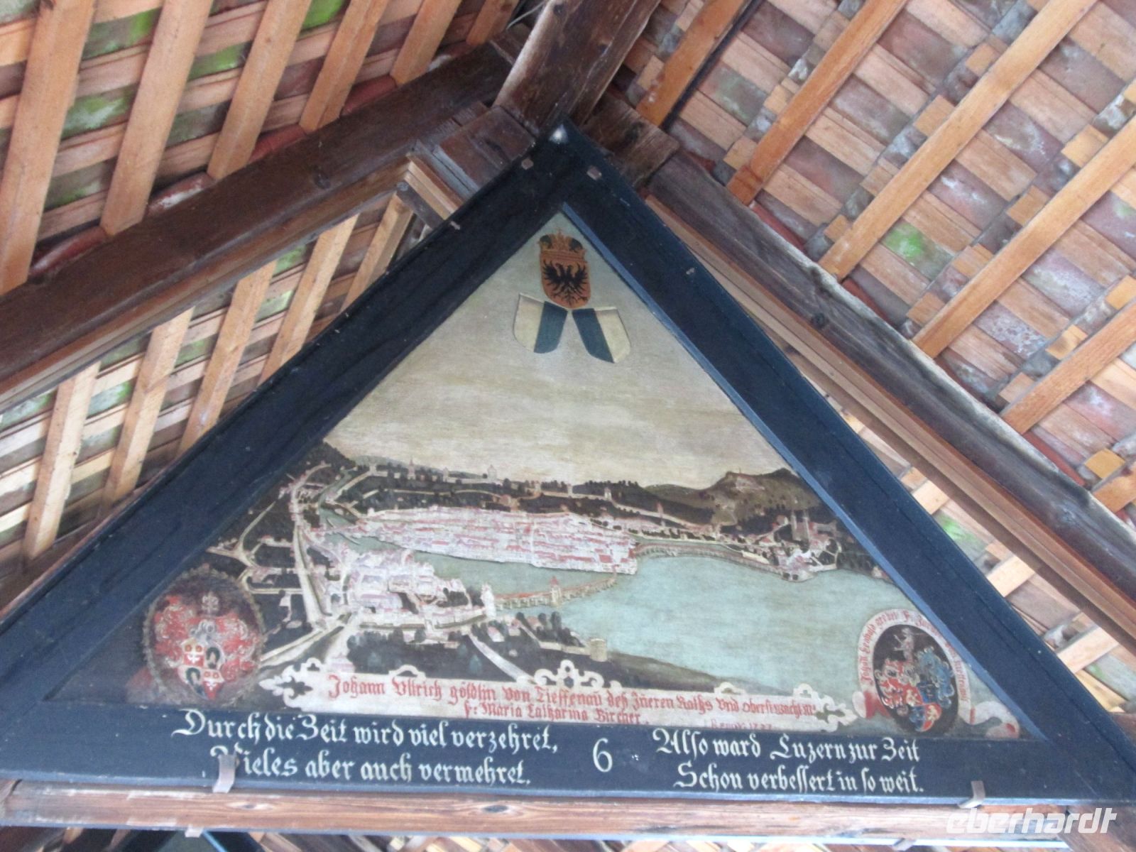 Luzern: Kapellbrücke und seine Bilder, hier eine alte Stadtansicht &ndash; &copy; Heike Heinen (Eberhardt TRAVEL)