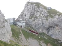 Bergstation Pilatusbahn und Esel