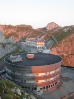 Pilatus-Hotels im frühen Morgenlicht &ndash; &copy; Heike Heinen (Eberhardt TRAVEL)