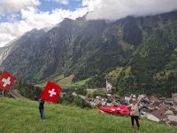 Fahrt mit dem Gotthard Panorama Express (Fahnenschwinger von Wassen) &ndash; &copy; Katrin Deutschbein (Eberhardt TRAVEL)