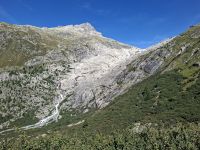 Fahrt auf der Furka-Bergstrecke (Blick zum Rhonegletscher) &ndash; &copy; Katrin Deutschbein (Eberhardt TRAVEL)
