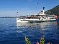 Vitznau am Vierwaldstättersee (Schaufelraddampfer 
