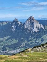 198 Ausflug auf den Stoos - auf dem Fronalpstock - Blick zu den Mythen &ndash; &copy; Annette Probst-Weise (Eberhardt TRAVEL)