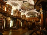 St. Gallen, Stiftsbibliothek, was für ein prachtvoller Rahmen für die Schriften &ndash; &copy; Vivian Kreft (Eberhardt TRAVEL)