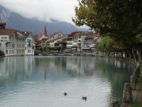 Durch Interlaken fließt die Aare. &ndash; &copy; Vivian Kreft (Eberhardt TRAVEL)