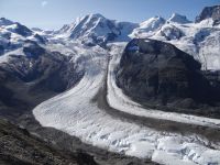 Der Gornergletscher ist mit 13,4 km der drittlängste Gletscher der Schweiz. &ndash; &copy; Vivian Kreft (Eberhardt TRAVEL)