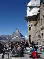  Gornergrat, hier lässt es sich schön sitzen und schauen. 