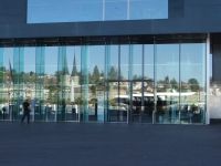 Luzern spiegelt sich im Konzerthaus.  &ndash; &copy; Vivian Kreft (Eberhardt TRAVEL)