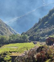 139 Fahrt Furka-Dampfbahn - der Löschzug folgt uns &ndash; &copy; Annette Probst-Weise (Eberhardt TRAVEL)