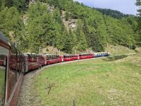 Fahrt mit dem Bernina-Express...  &ndash; &copy; Katrin Deutschbein (Eberhardt TRAVEL)
