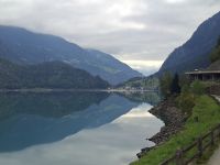 Fahrt mit dem Bernina-Express... (Lago di Poschiavo) &ndash; &copy; Katrin Deutschbein (Eberhardt TRAVEL)