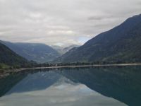 Fahrt mit dem Bernina-Express... (Lago di Poschiavo) &ndash; &copy; Katrin Deutschbein (Eberhardt TRAVEL)