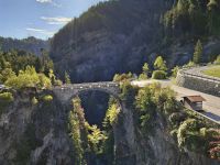 Fahrt mit dem Glacier-Express... (Schynschlucht) &ndash; &copy; Katrin Deutschbein (Eberhardt TRAVEL)