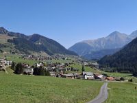 Fahrt mit dem Glacier-Express... (Strecke von Disentis zum Oberalppass) &ndash; &copy; Katrin Deutschbein (Eberhardt TRAVEL)