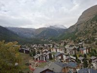 Fahrt zum Gornergrat... (Blick auf Zermatt) &ndash; &copy; Katrin Deutschbein (Eberhardt TRAVEL)