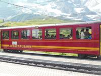 Jungfraujochbahn an der Kleinen Scheidegg  &ndash; &copy; Sandra Rößle (Eberhardt TRAVEL)