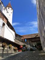 Stadtführung in Thun (Schlosshof) &ndash; &copy; Katrin Deutschbein (Eberhardt TRAVEL)