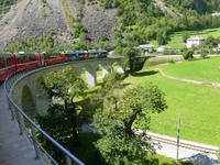 Fahrtimpressionen Bernina-Express (Kreisviadukt von Brusio) &ndash; &copy; Katrin Deutschbein (Eberhardt TRAVEL)