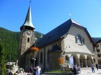 Zermatt (Pfarrkirche St. Mauritius) &ndash; &copy; Katrin Deutschbein (Eberhardt TRAVEL)