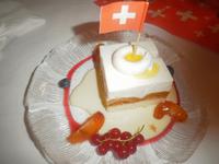 Dessert am Schweizer Nationalfeiertag &ndash; &copy; Katrin Deutschbein (Eberhardt TRAVEL)