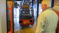 0172 Pilatus - Fahrt mit der Gondelbahn &ndash; &copy; Annette Weise (Eberhardt TRAVEL)
