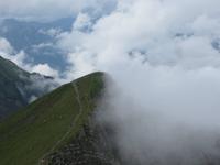 Niesen-Die Wolken lichten sich und wir haben einige schöne Blicke &ndash; &copy; Gisela Gerlach (Eberhardt TRAVEL)