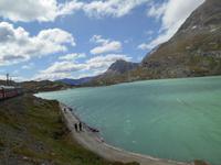 Fahrt mit dem Bernina-Express (Lago Bianco) &ndash; &copy; Katrin Deutschbein (Eberhardt TRAVEL)