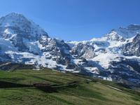 063 Ausflug zum Jungfraujoch - auf der Kleinen Scheidegg - Mönch, Jungfraujoch und Jungfrau &ndash; &copy; Annette Weise (Eberhardt TRAVEL)