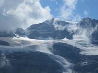 0181 Glacier-Bernina-Express-  Fahrt mit dem Bus über den Bernina-Pass - Piz Palü &ndash; &copy; Annette Weise (Eberhardt TRAVEL)