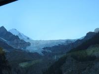 0304 Glacier-Bernina-Express- Fahrt mit dem Glacier-Express &ndash; &copy; Annette Weise (Eberhardt TRAVEL)