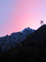 0314 Glacier-Bernina-Express- Zermatt - Sonnenaufgang über dem Rothorn &ndash; &copy; Annette Weise (Eberhardt TRAVEL)