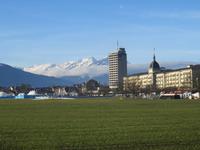 158 Silvester im Berner Oberland - Ortsrundgang in Interlaken - Blick über die Höhematte &ndash; &copy; Annette Weise (Eberhardt TRAVEL)