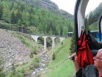 Glacier-Bernina-Reise, Fahrt mit dem Bernina-Express - &ndash; &copy; Annette Weise (Eberhardt TRAVEL)