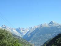 412 Fahrt nach Interlaken - Blick in die Walliser Berge &ndash; &copy; Annette Weise (Eberhardt TRAVEL)