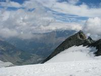 Saas Fee zu Füßen &ndash; &copy; Roswitha Zytowski (Eberhardt TRAVEL)