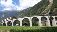Kreisviadukt von Brusio &ndash; &copy; Katrin Deutschbein (Eberhardt TRAVEL)
