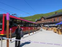 Ausflug zum Jungfraujoch - Jungfraubahn auf der Kleinen Scheidegg &ndash; &copy; Annette Weise (Eberhardt TRAVEL)