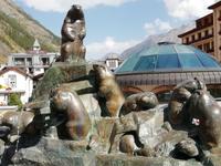 Murmeltierbrunnen &ndash; &copy; Martina Pötschke (Eberhardt TRAVEL)